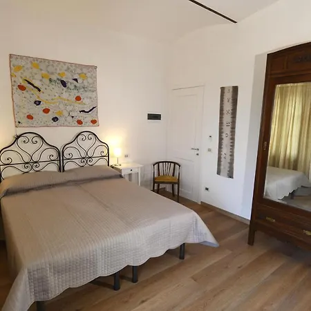 Casa Delle Rocche Tatil Evi Monteu Roero