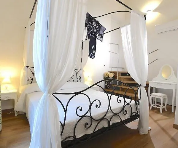 Casa Delle Rocche * Montaldo Roero